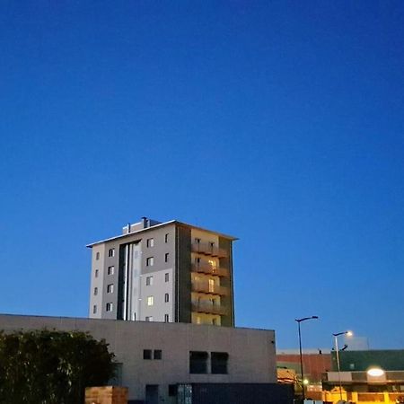 Condominio La Torre 2 Galliate Buitenkant foto